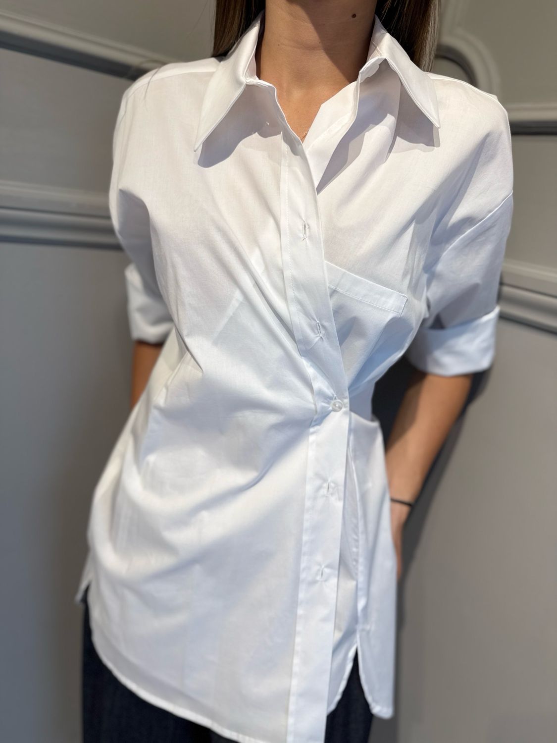 MOTEL - camicia in cotone avvitata 26C5343 bianca