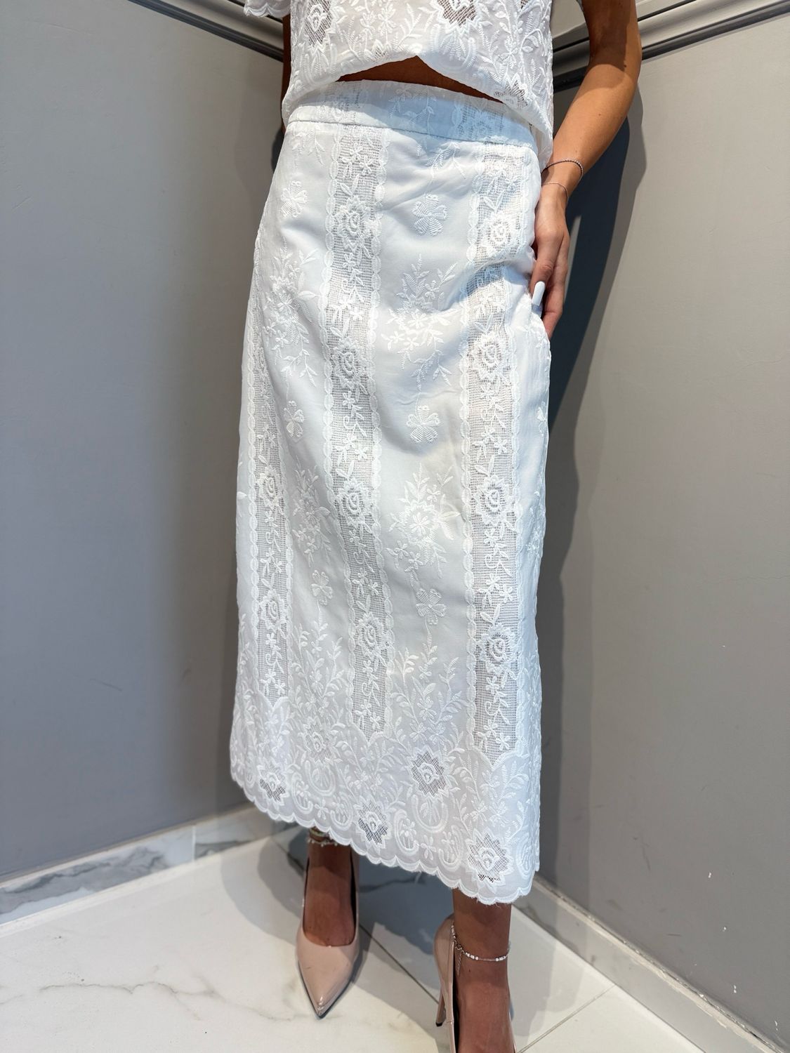 TENSIONE IN - gonna ricamata 38440 bianco