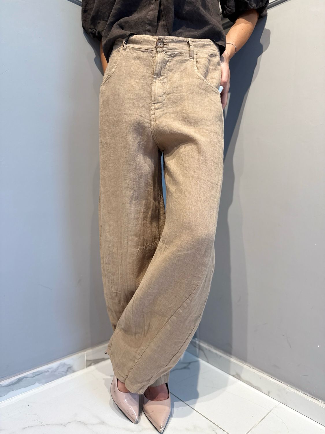 TENSIONE IN - pantalone Baloon in puro lino S26PE58 cammello