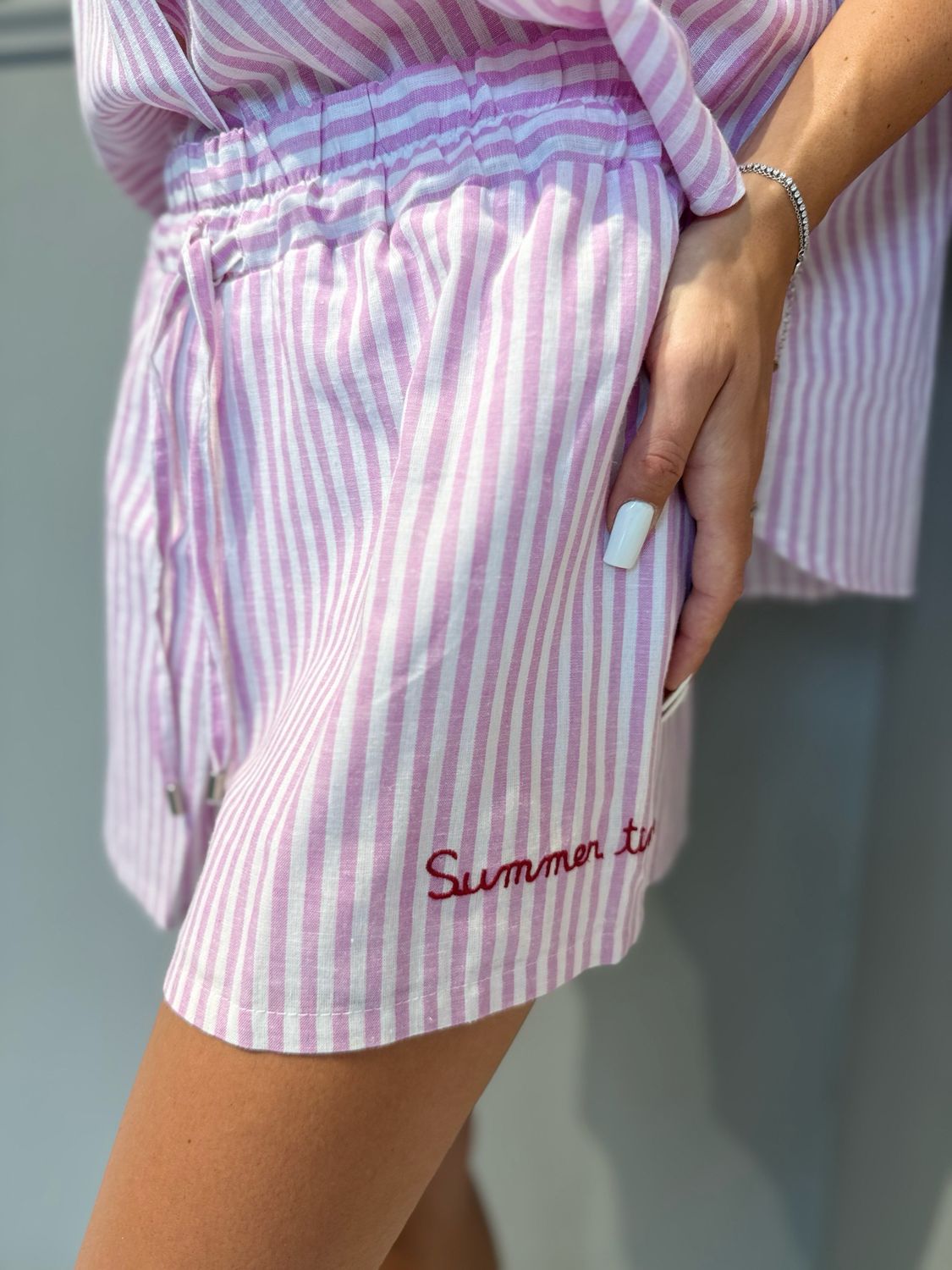 TENSIONE IN - short con ricamo S26PI02 rosa