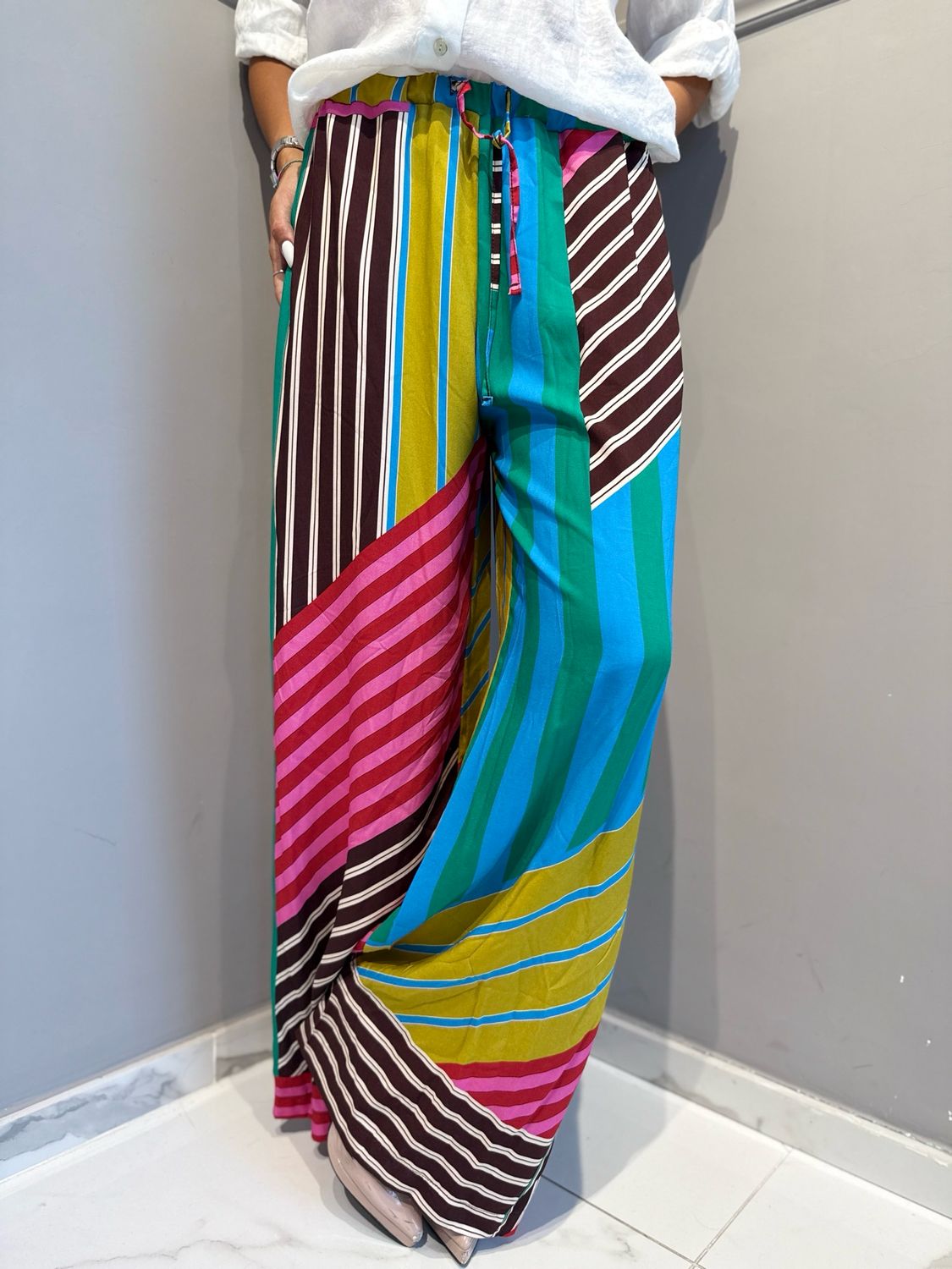 TENSIONE IN - pantalone in viscosa a palazzo a righe 39813