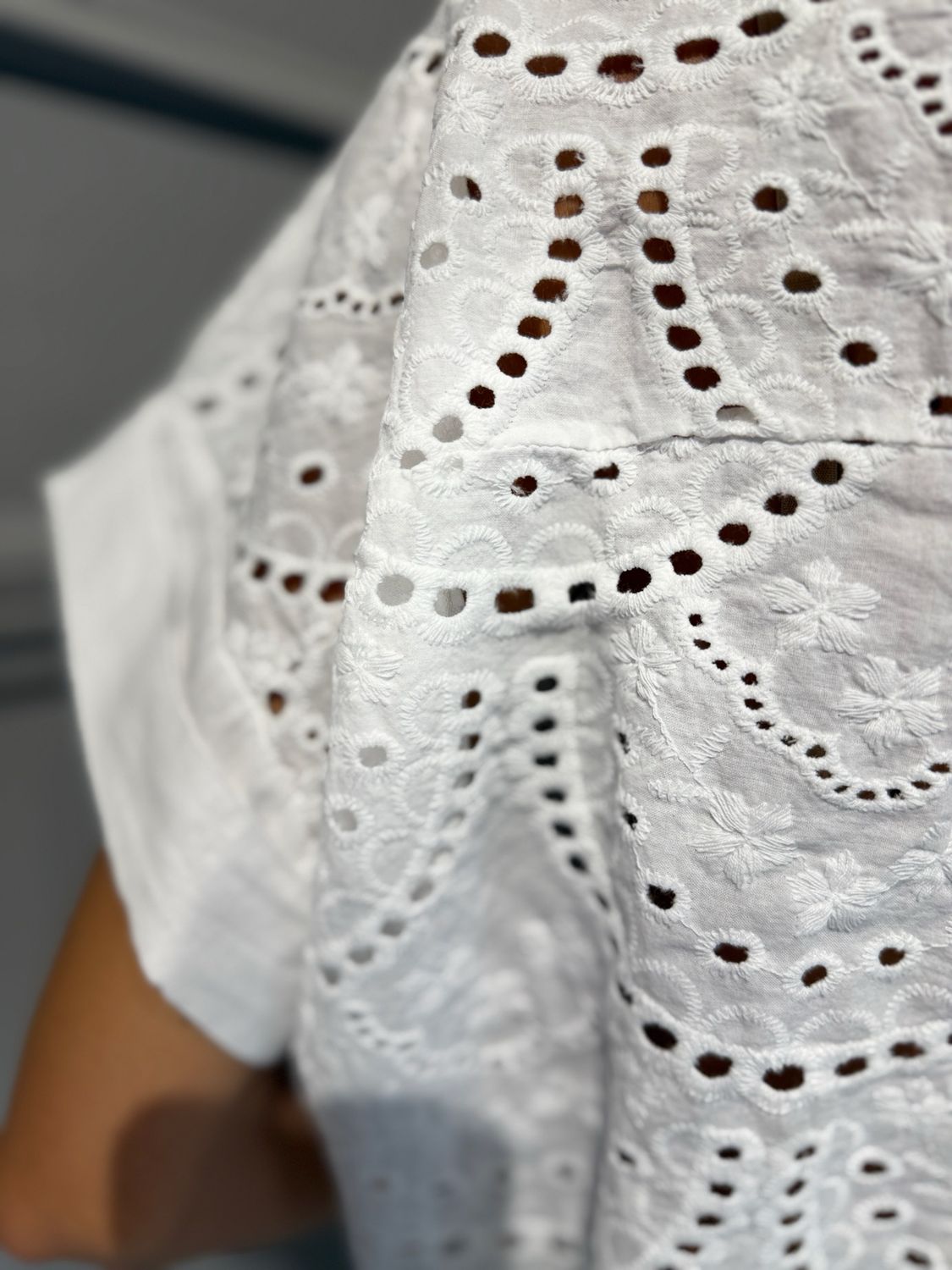 MOTEL - camicia in pizzo sangallo S26CM83 bianco