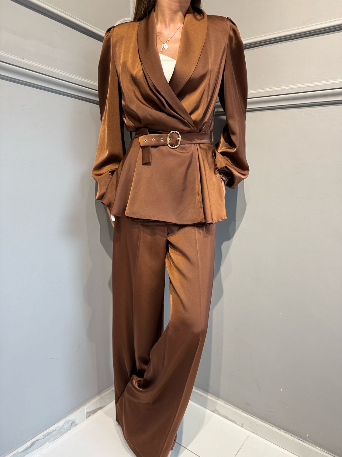 SILENCE LIMITED - tailleur Kimono Sensual SKU: GI5358-26+Pantalone Julia PAF4PY brown