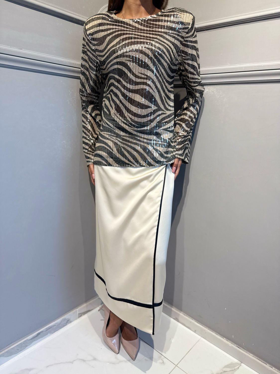 TENSIONE IN - maglia zebrata FW260041