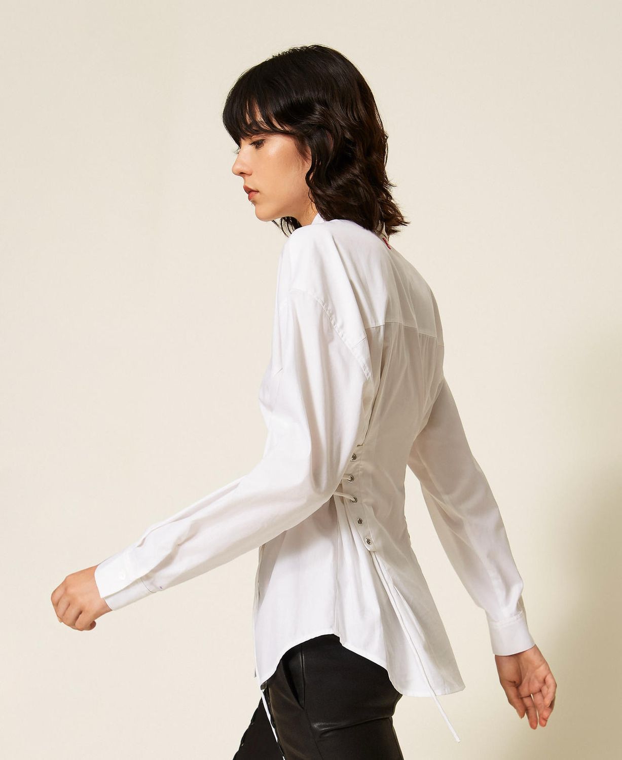 MYFO X ACTITUDE - Camicia Myfo in popeline con nastri bianco