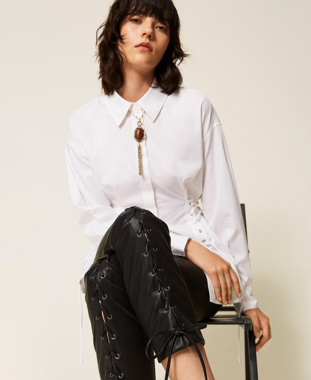MYFO X ACTITUDE Pantaloni Myfo effetto pelle con nastri Nero