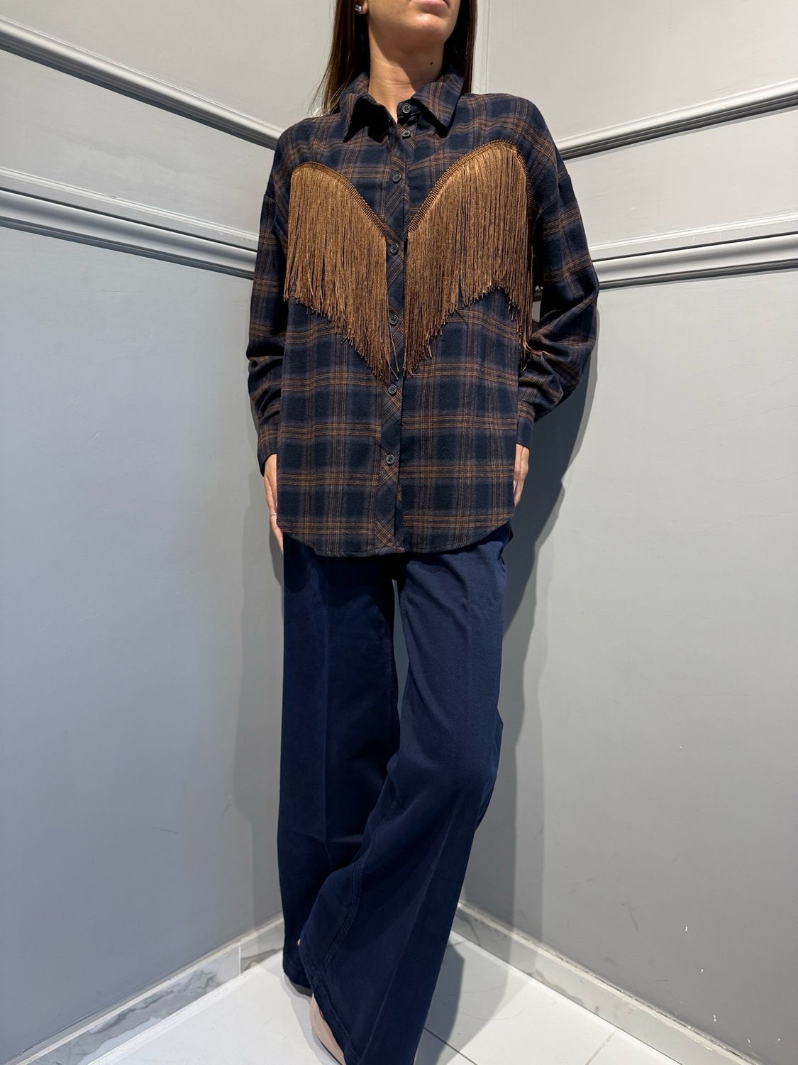 TENSIONE IN - camicia con frange a quadri 27C6271 Moro/grigio