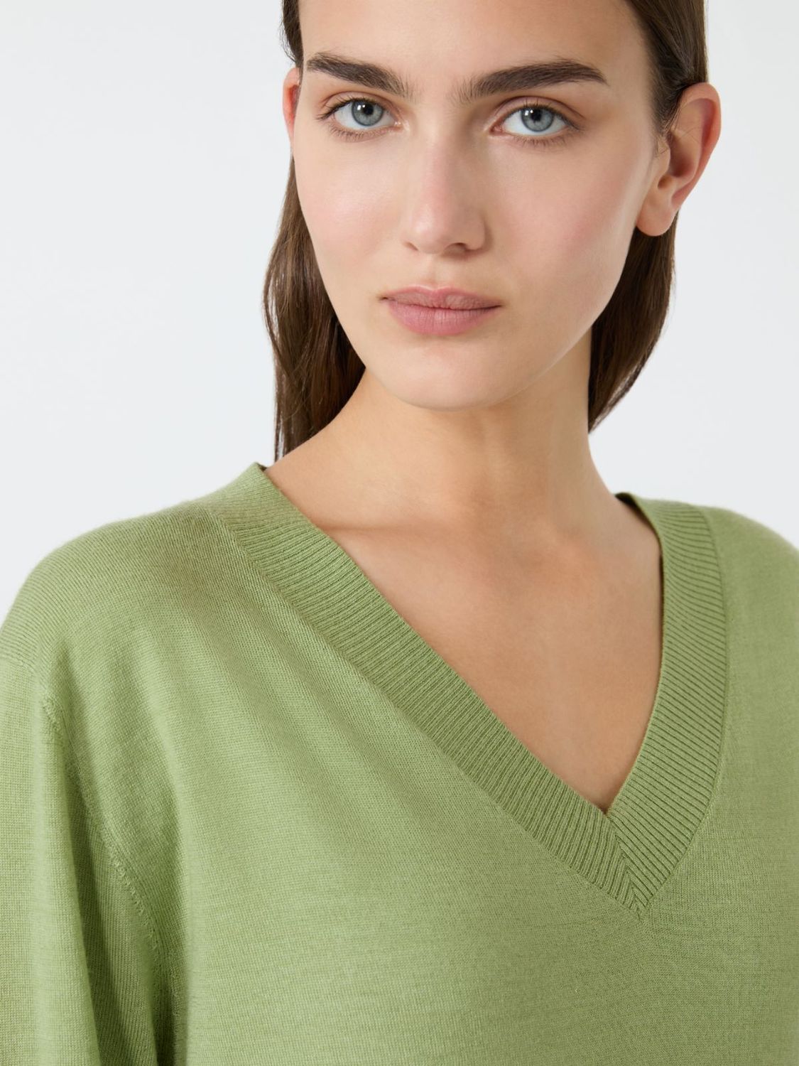 Max Mara WEEKEND - Maglia a V in lana, seta e cachemire WKDTALAMO Verde