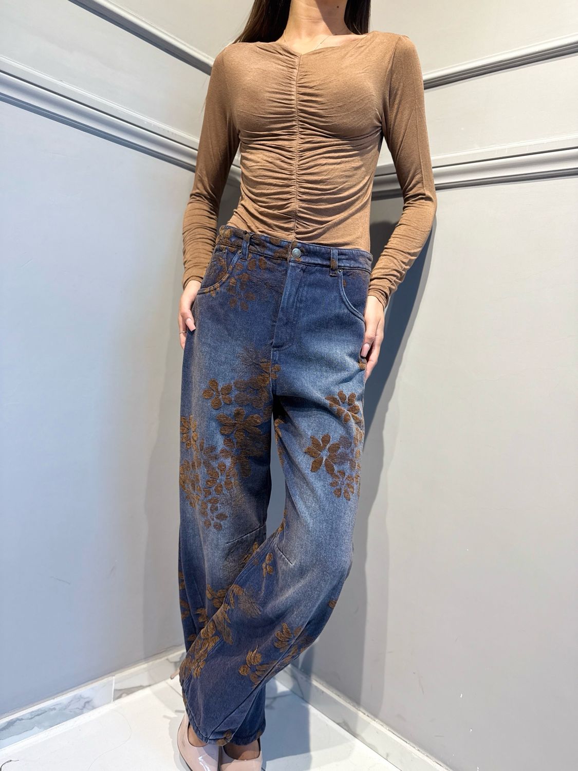 TENSIONE IN - pantalone in jeans W26P207 variante unica denim/tabacco