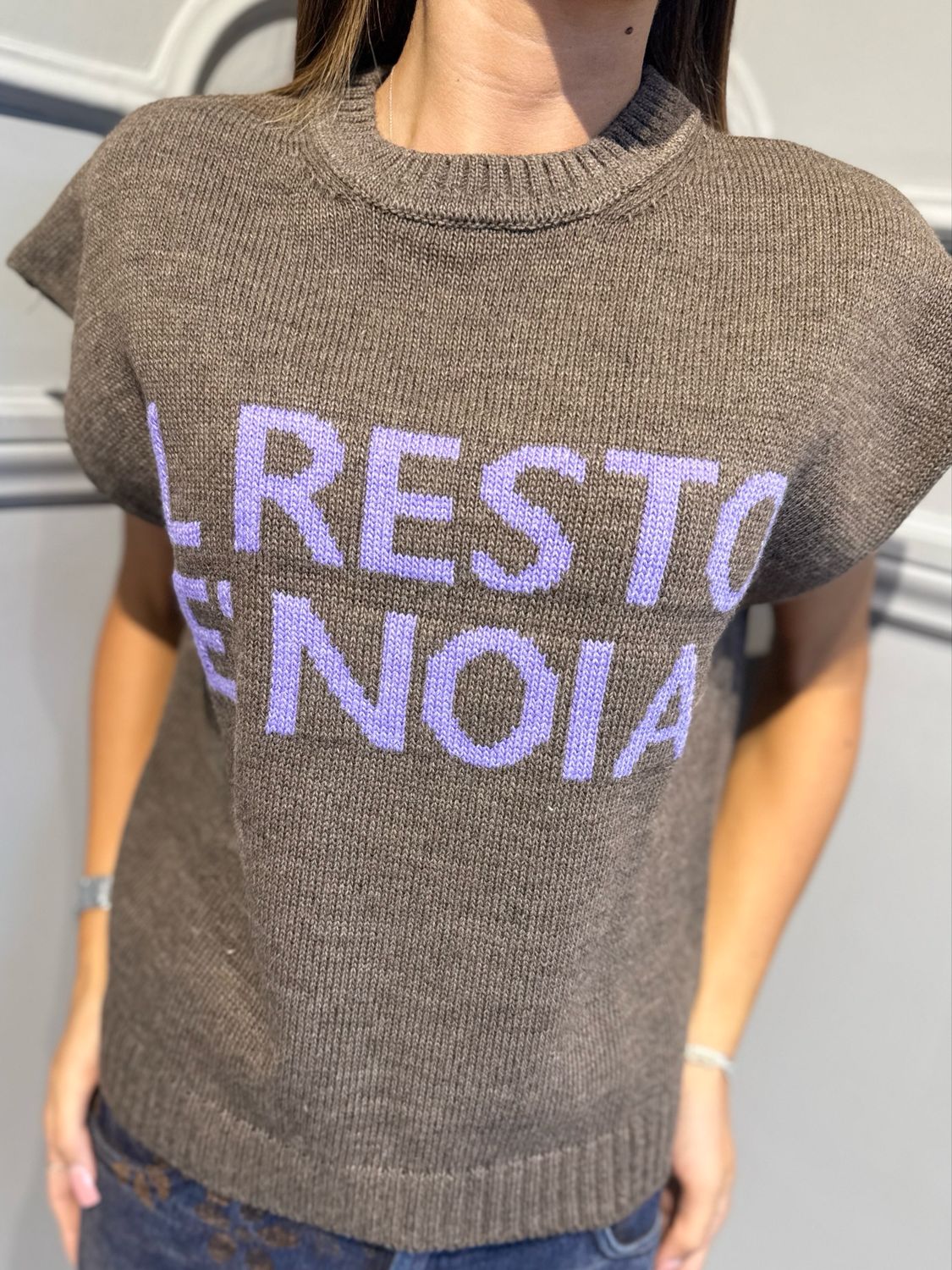 TENSIONE IN - gilet in maglia il resto è noia W6HMT12A400 tabacco/viola