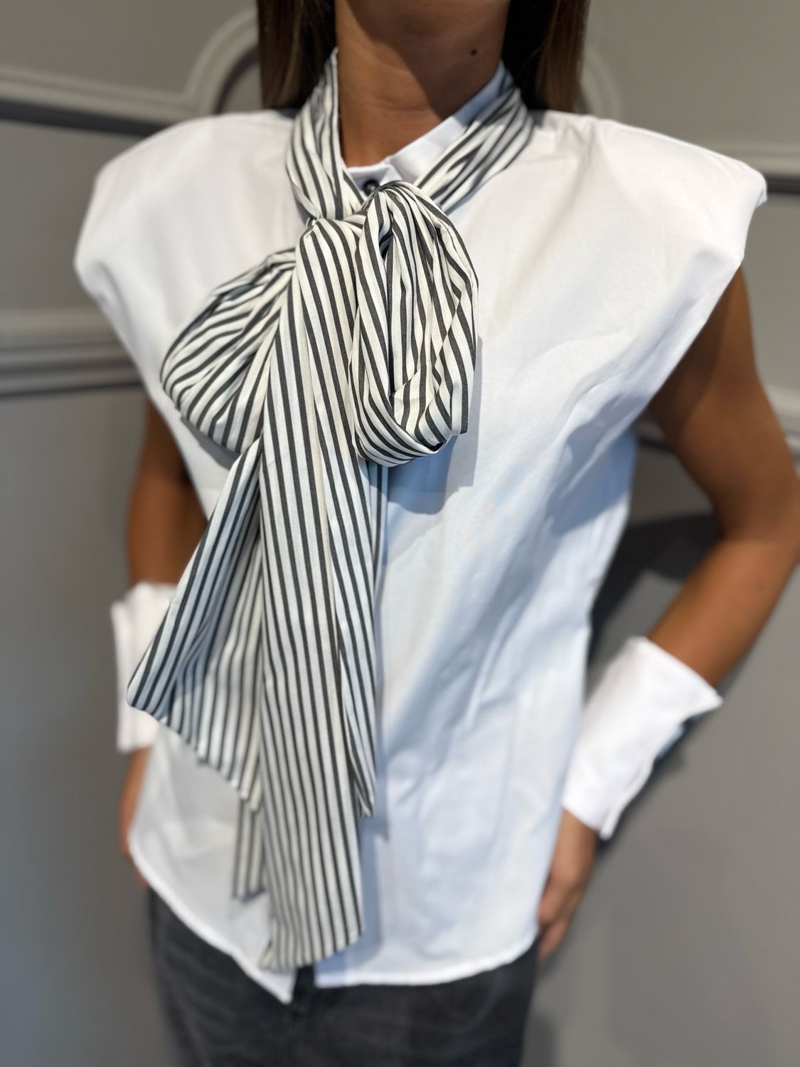 TENSIONE IN - camicia senza maniche con polsi FW260053