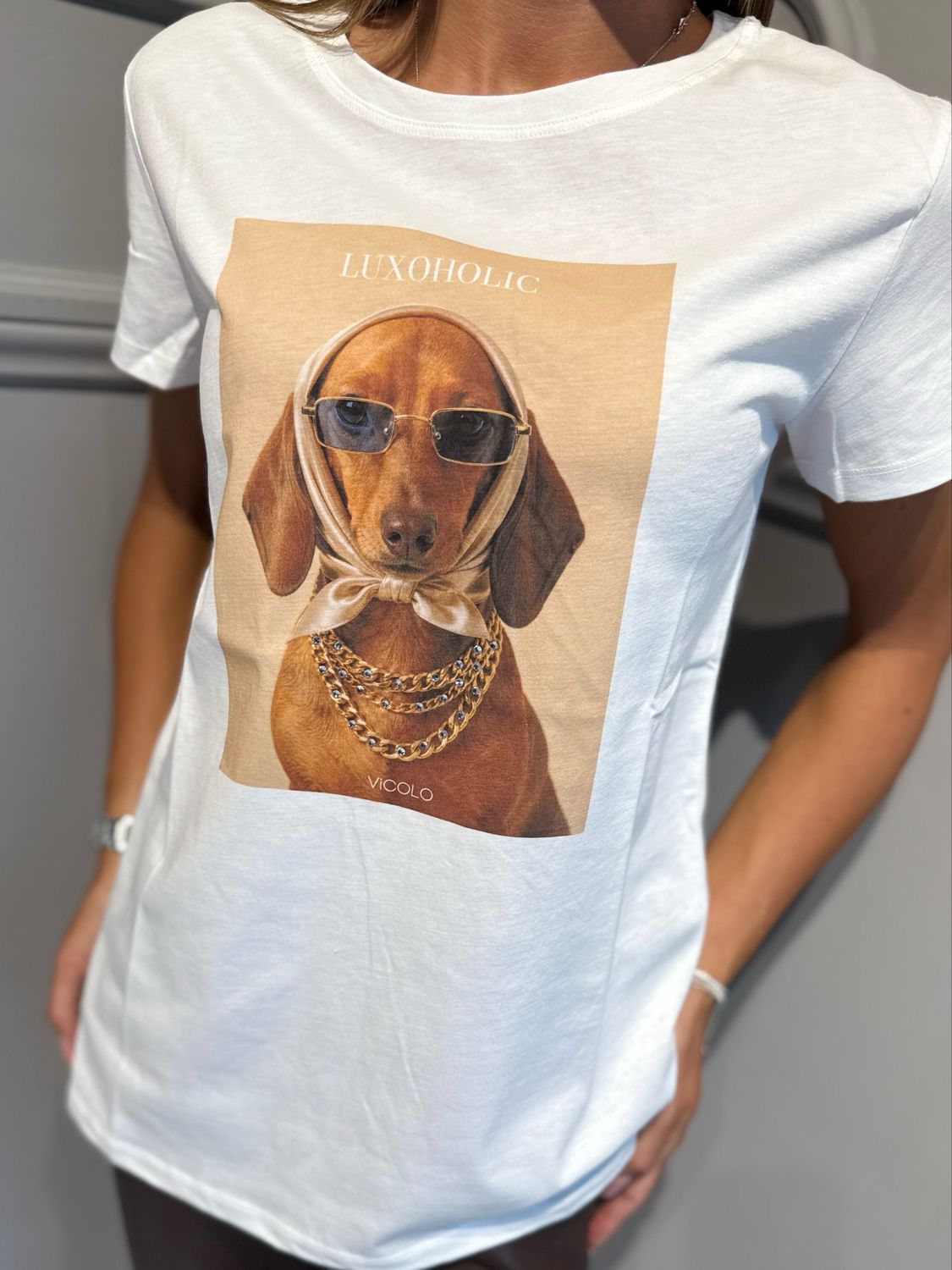 VICOLO - t-shirt cane con brillantini RAC0200