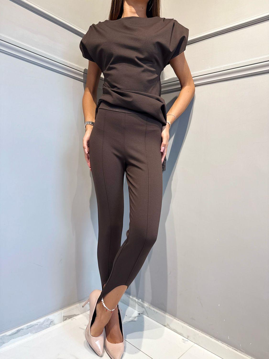 HAVE ONE - pantalone con ghetta in punto Milano elasticizzato PVS-R171 cioccolato