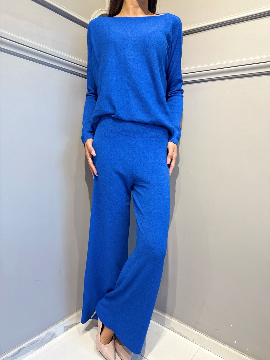 HAVE ONE - completo in maglia over scollo a barca HMG-R007 bluette