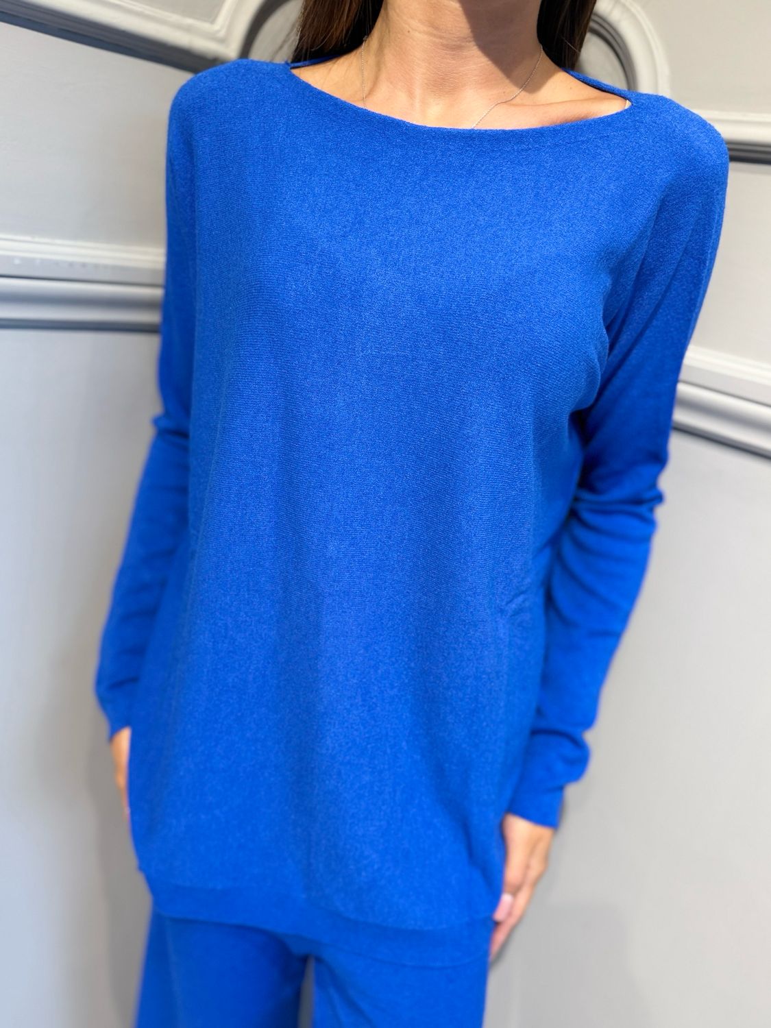 HAVE ONE - completo in maglia over scollo a barca HMG-R007 bluette