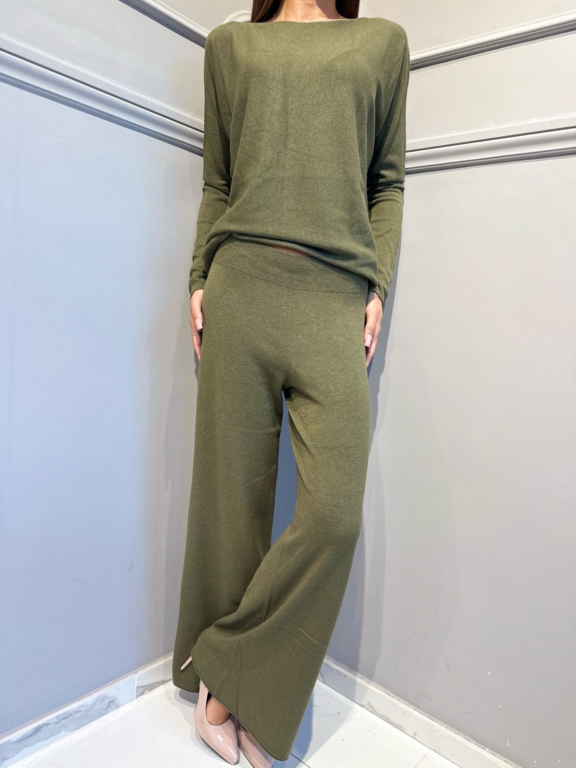 HAVE ONE - completo in maglia over scollo a barca HMG-R007 verde militare