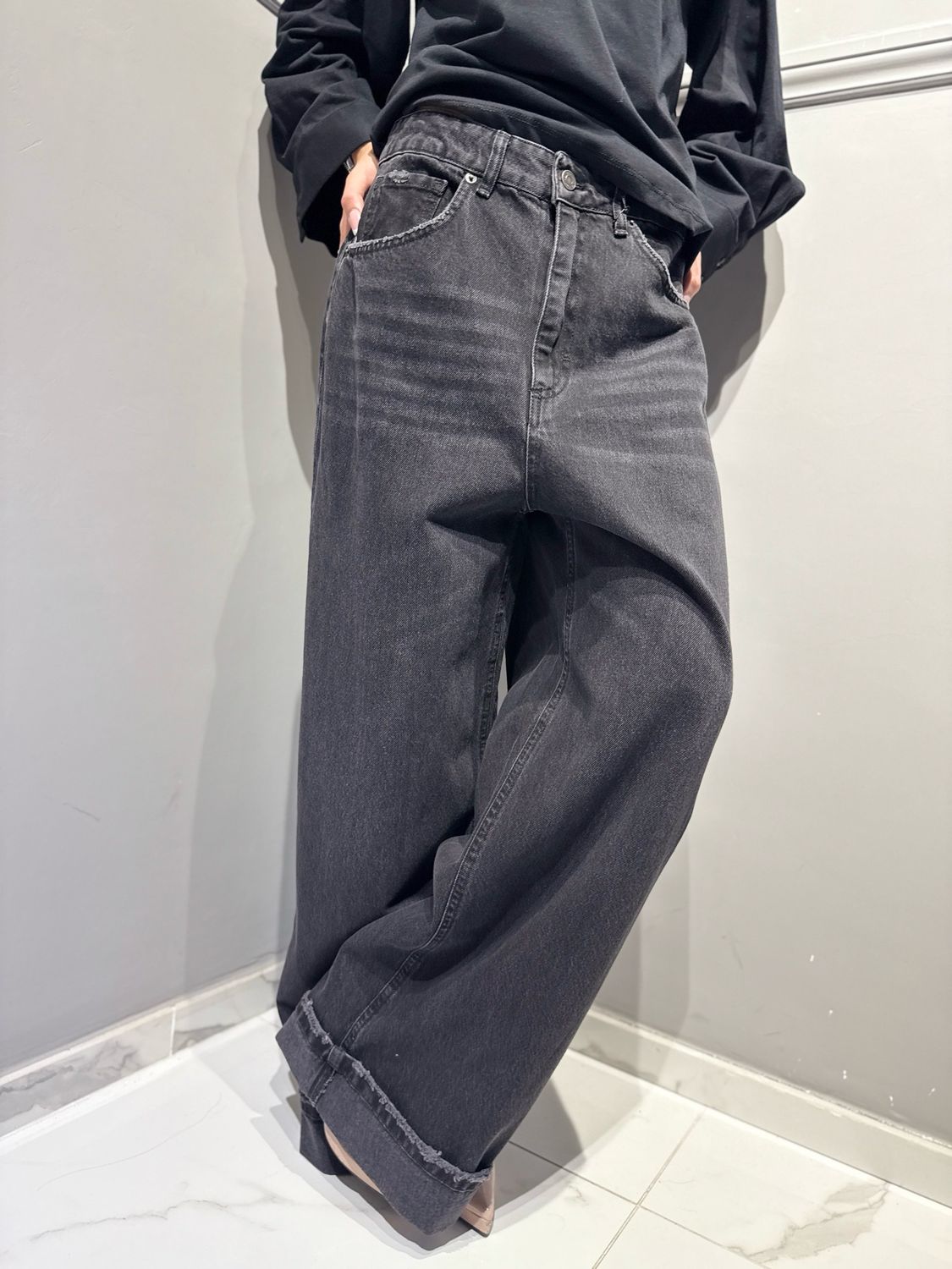 TENSIONE IN - jeans NOELLE con risvolto nero