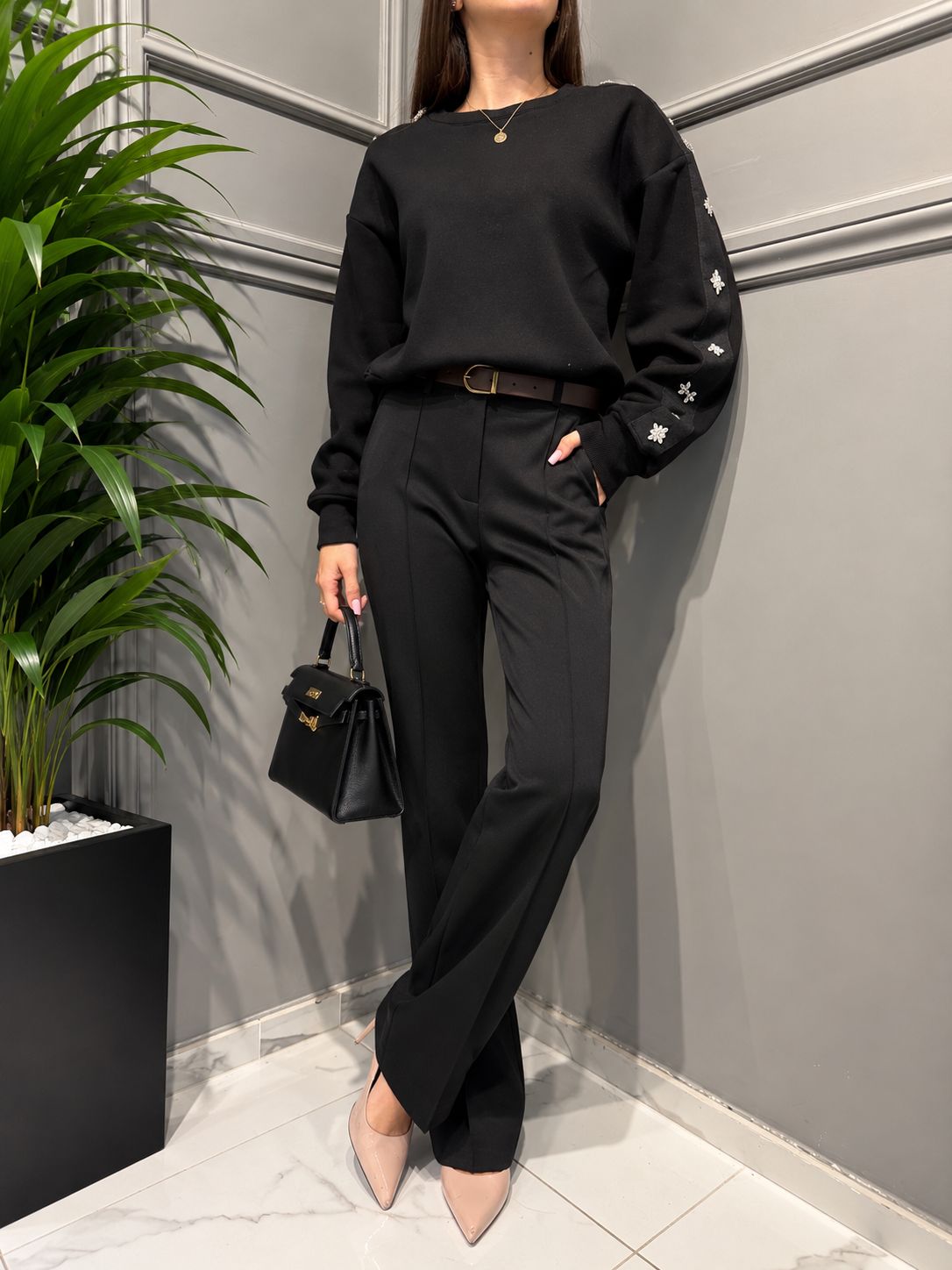 Tensione In - felpa girocollo con pietre 40993 nero
