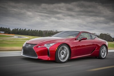 LEXUS LC500 2017--