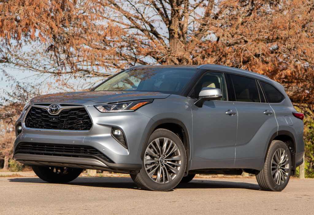 TOYOTA Highlander 2020--