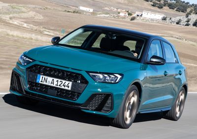 Body dimensions AUDI A1 Sportback (GB) 2018-2024 Collision repair