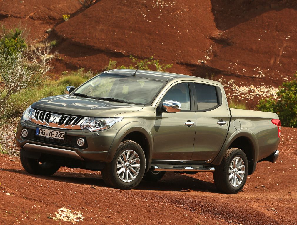Body dimensions MITSUBISHI L200 2015-2019 Collision repair