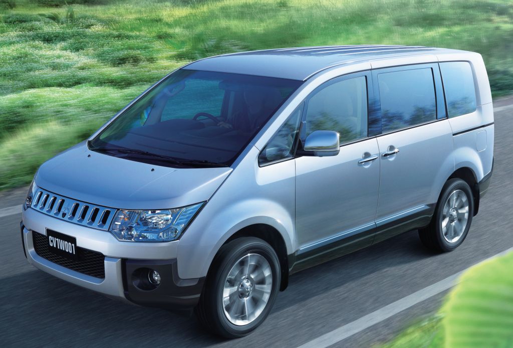 Body dimensions MITSUBISHI Delica D5 (CV#) 2007-2018 Collision repair