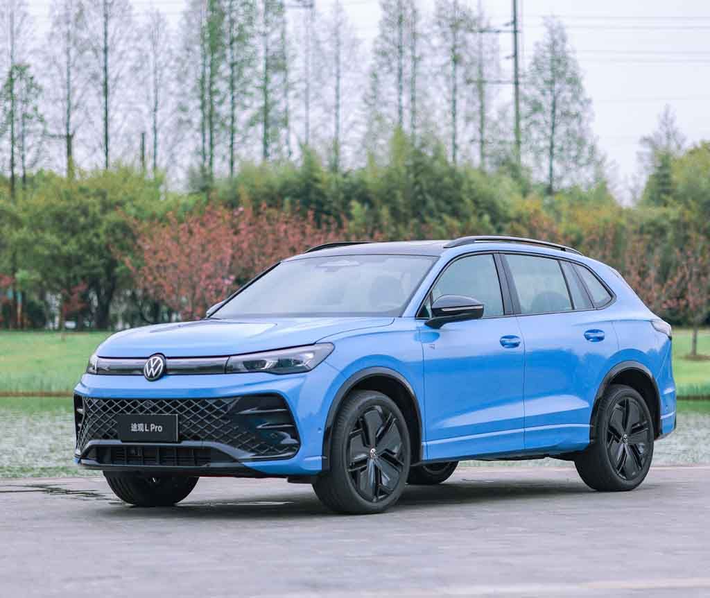 VOLKSWAGEN Tiguan CS (BD1) L Pro 2024--