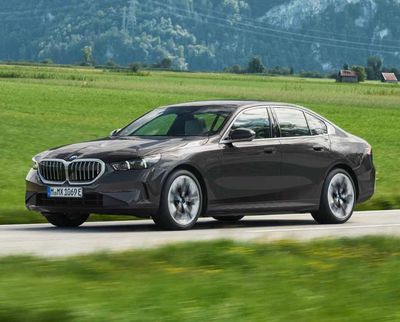 BMW 5 (G60) Sedan 2023--
