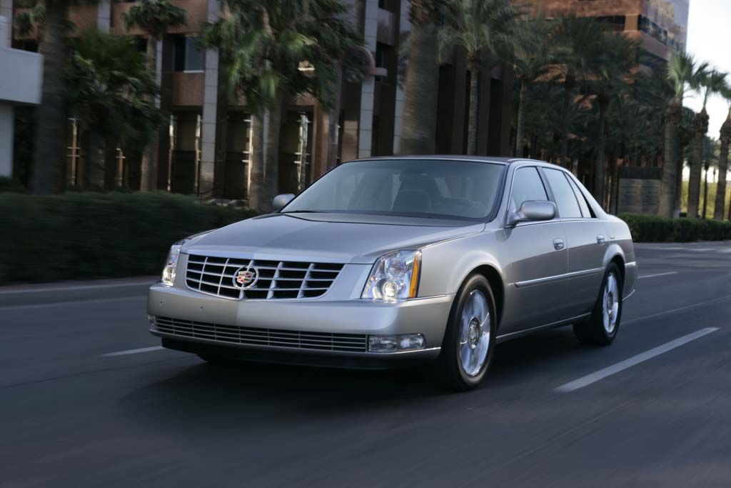Body dimensions CADILLAC DTS 2006-2011 Collision repair
