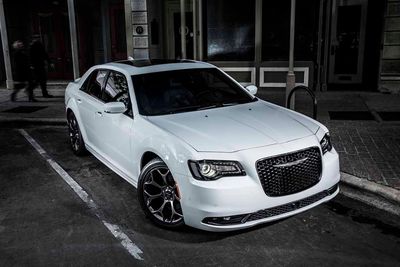 Body dimensions CHRYSLER 300C (LX2) 2015-2023 Collision repair