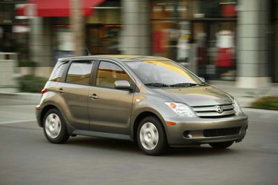 Body dimensions SCION xA 2003-2006 Collision repair