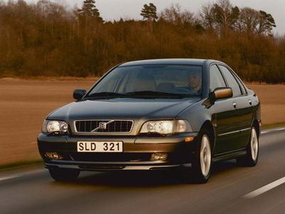 VOLVO S40 1995-2004