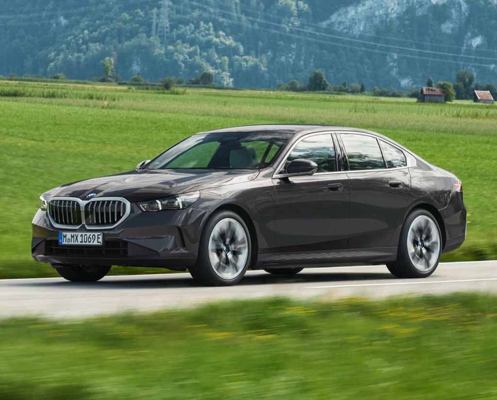 Body dimensions BMW 5 (G60) Sedan 2023-- Collision repair