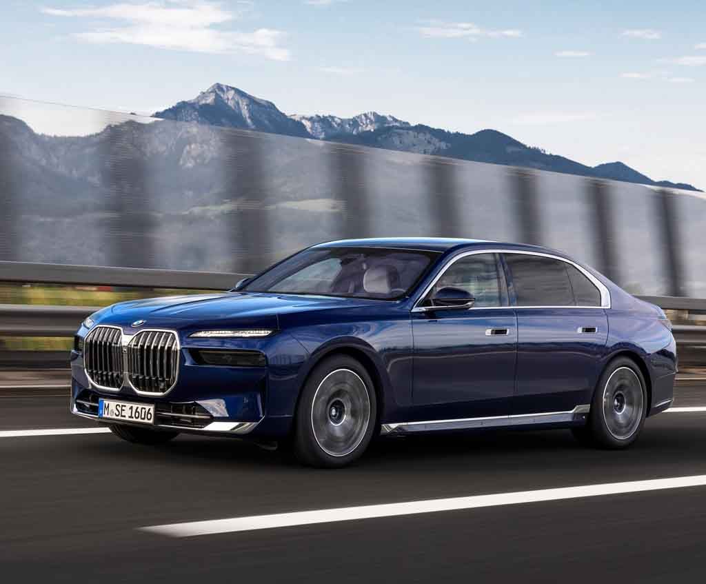 BMW 7 (G70) 2022--