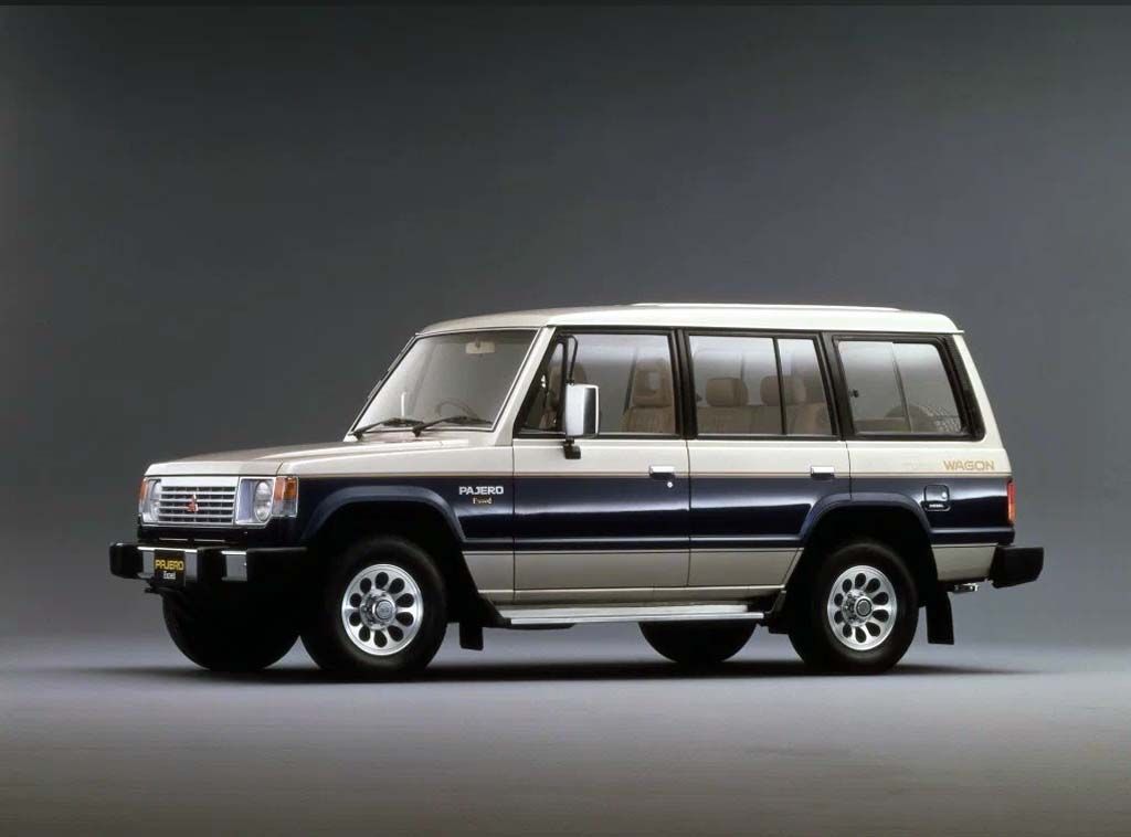 Body dimensions MITSUBISHI Pajero 1988-1991 Collision repair