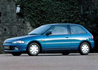 Body dimensions MITSIBISHI Colt (CA) 1992-1996 Collision repair