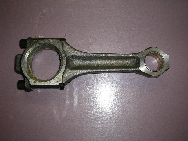 Connecting rod set