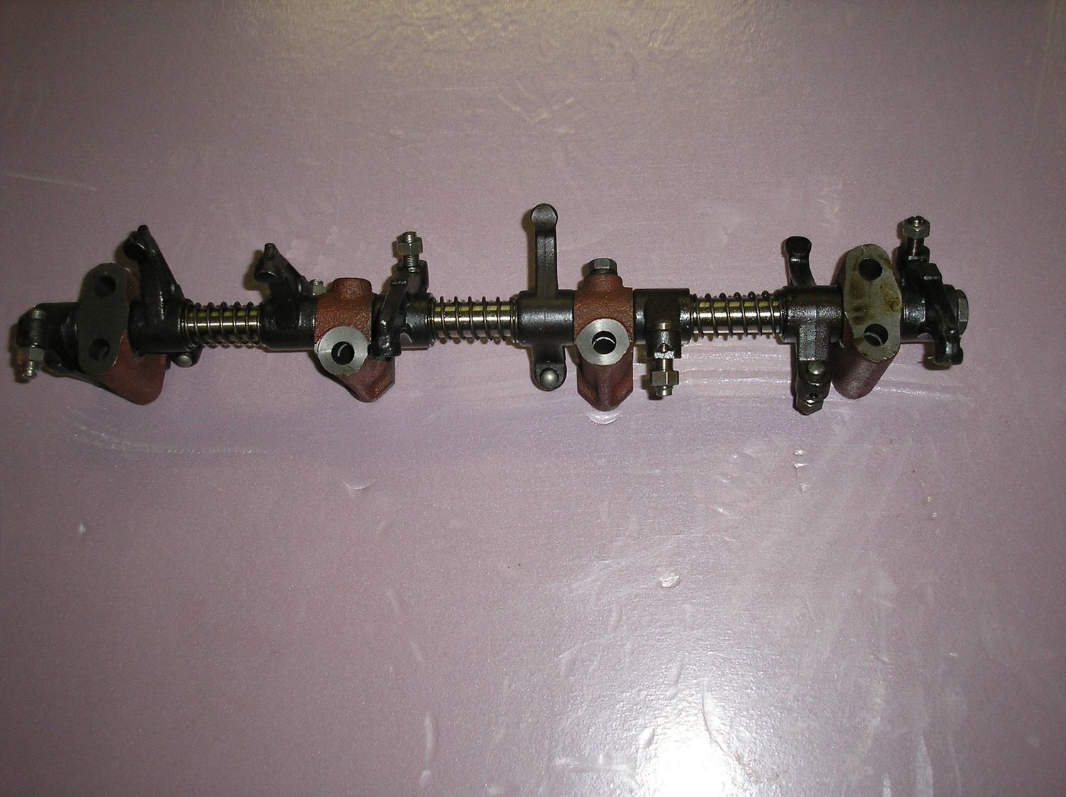 Rocker arm assembly