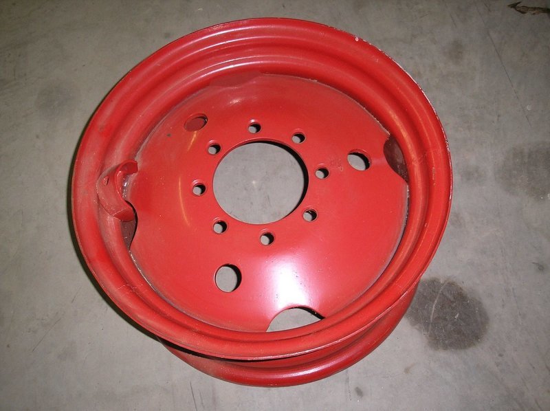 8 hole wheel for 11.2x20 tire