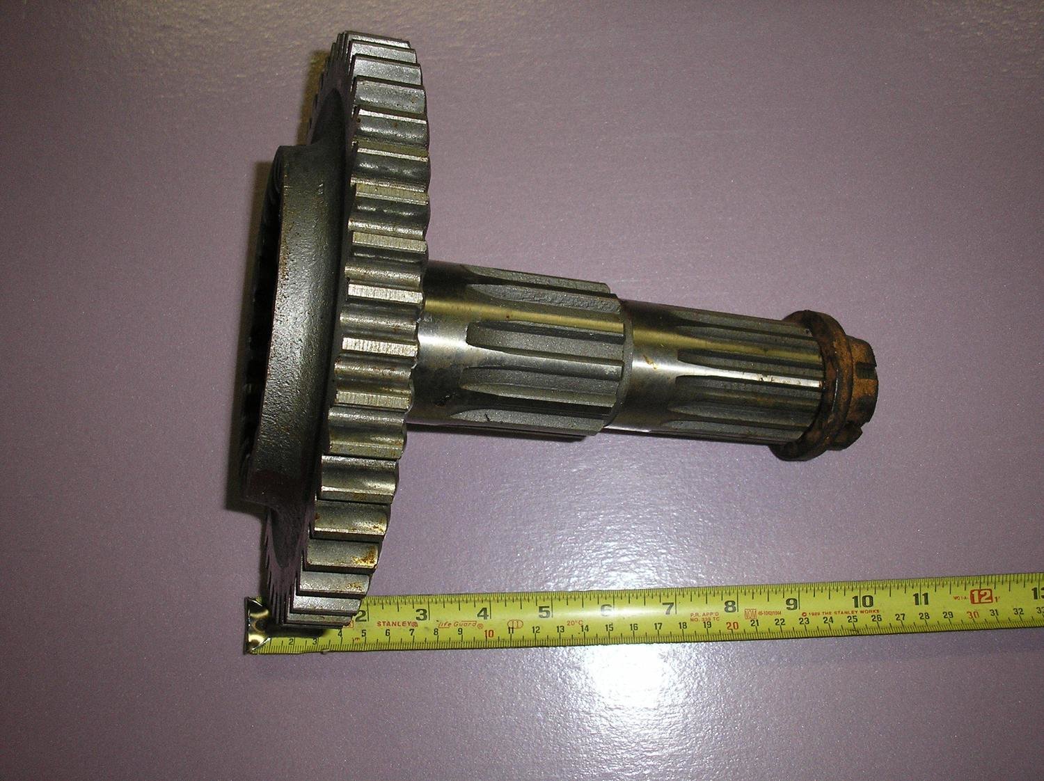 Main shaft with nut