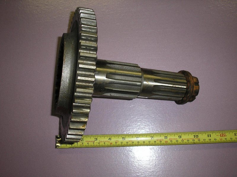 Main shaft with nut