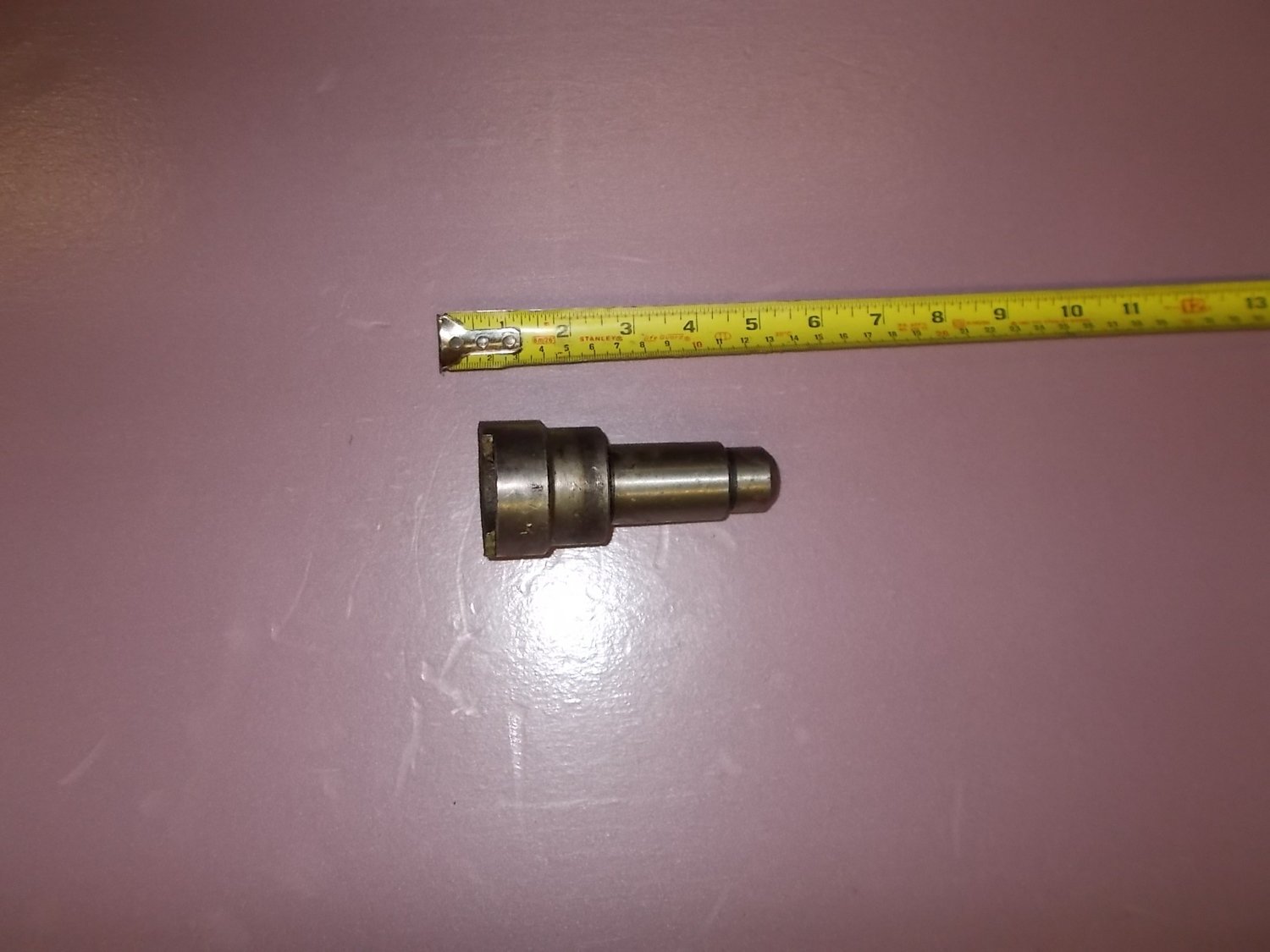 First gear and reverse shaft