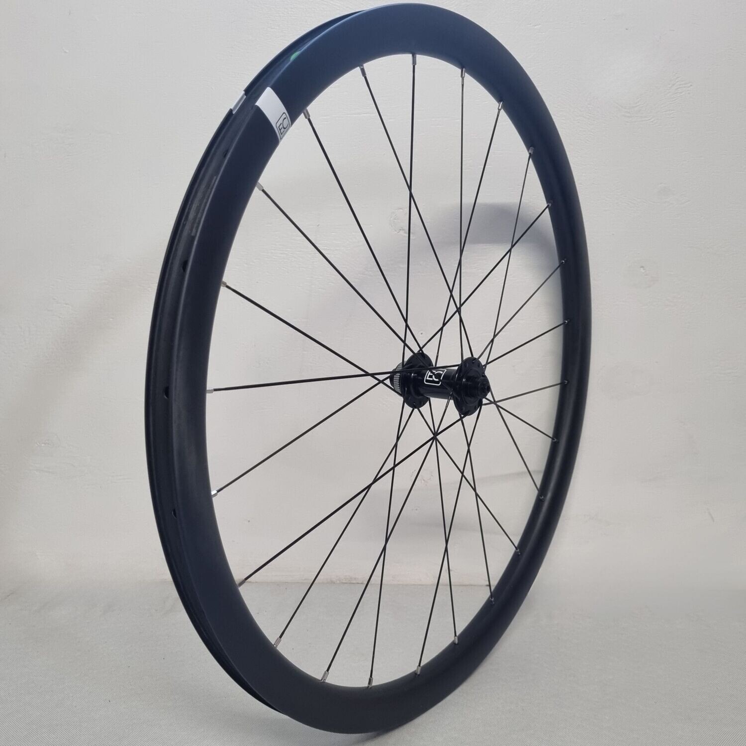 EC Wheels Carbon 35