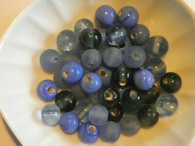 20 perles de verre artisanal 8 mm environ mélange bleu clair et montana