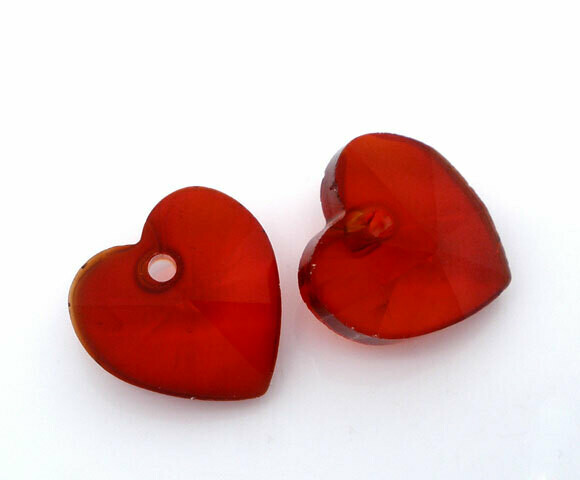 5 pendentifs coeur ROUGE en cristal de Chine 10x10 mm