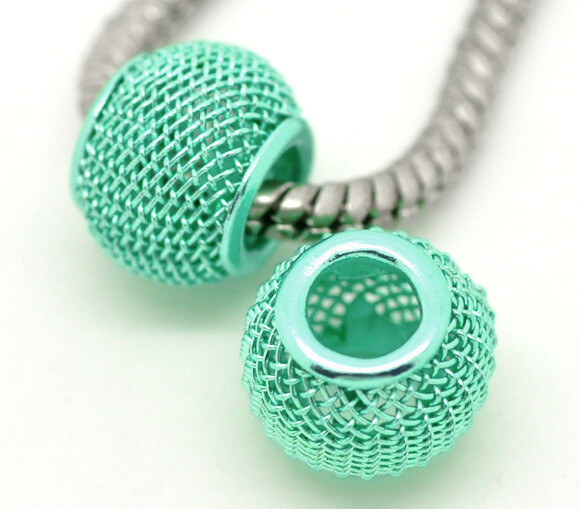 3 perles grillagées vertes 12 x 10 mm