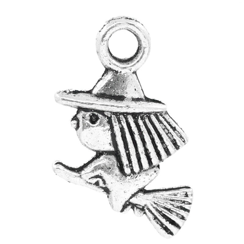 6 pendentifs breloques sorcière sur son balai 13 x 10 mm