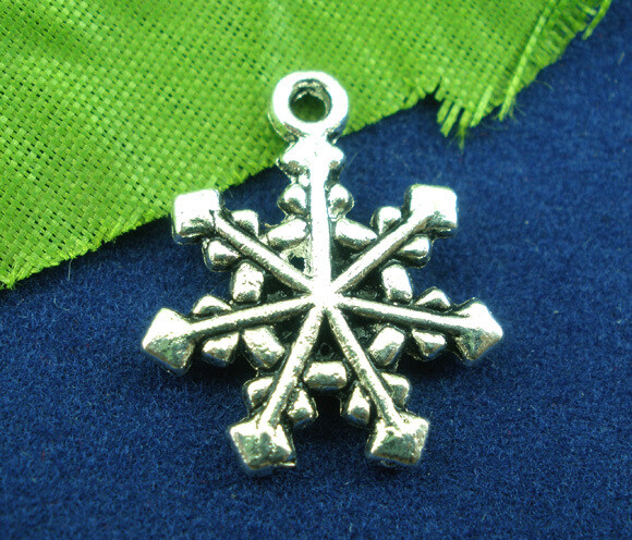 10 pendentifs flocons de neige Noël argentés 20 x 16 mm