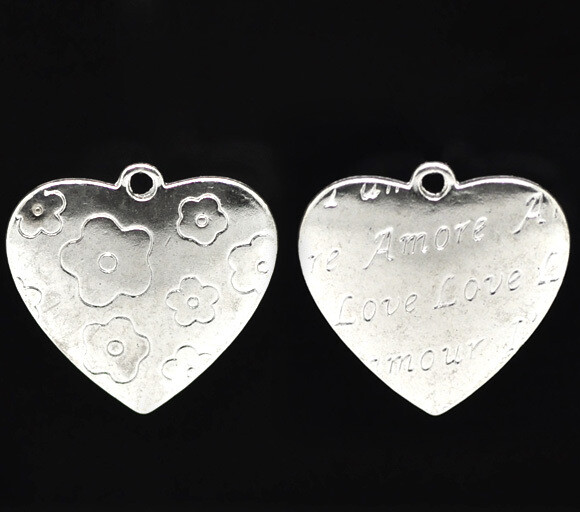 2 pendentifs coeur  argentés 27 x 26 mm sans nickel
